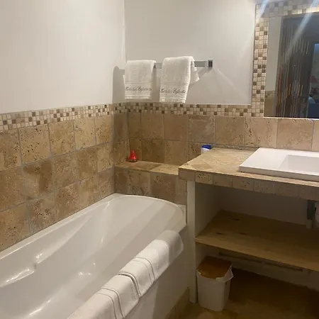 Des Eglantiers